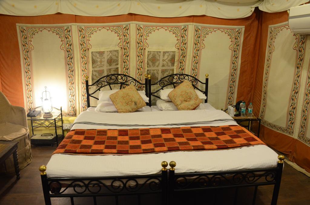 The Aravali Tent Resort Udaipur Zimmer foto
