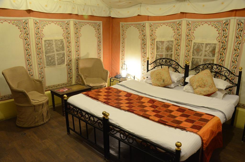 The Aravali Tent Resort Udaipur Zimmer foto