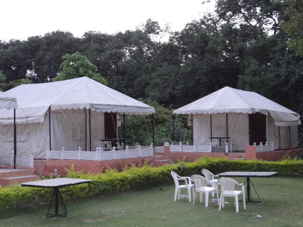 The Aravali Tent Resort Udaipur Zimmer foto